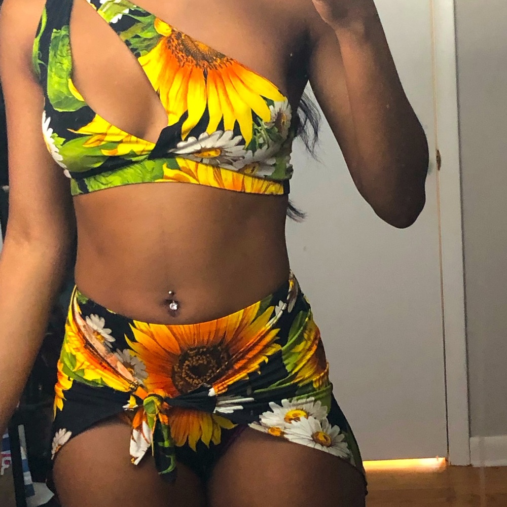 2 piece beach/resort wear